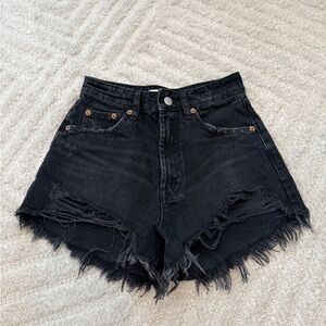 Women’s Zara High Waist Black Frayed Denim Shorts Size 0